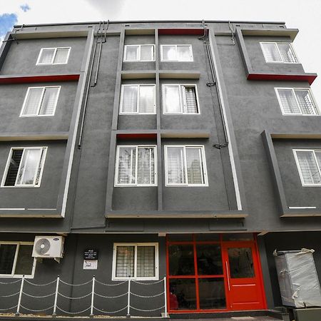Townhouse Sarvar Hospitality Near Ascendas Park Square Mall 班加罗尔 外观 照片